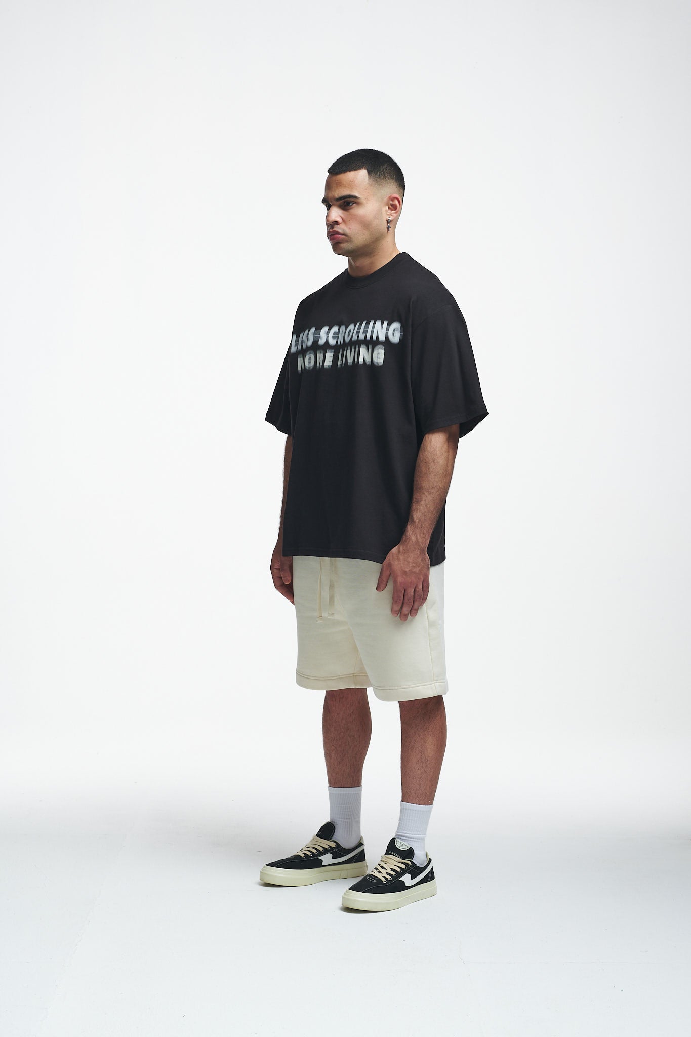 Less Scrolling Oversize Tee Black