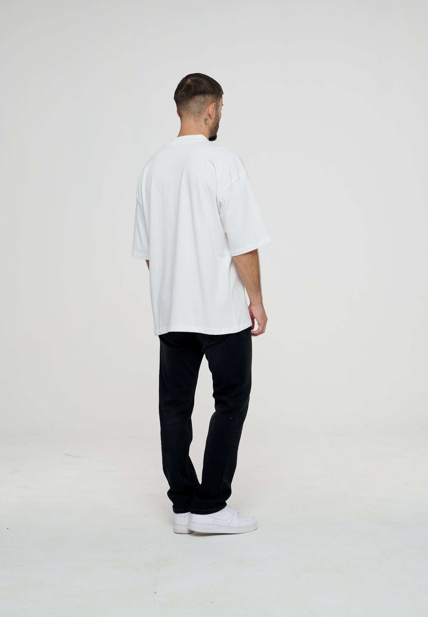 Basic Straight Fit Denim 2Y0101 Black