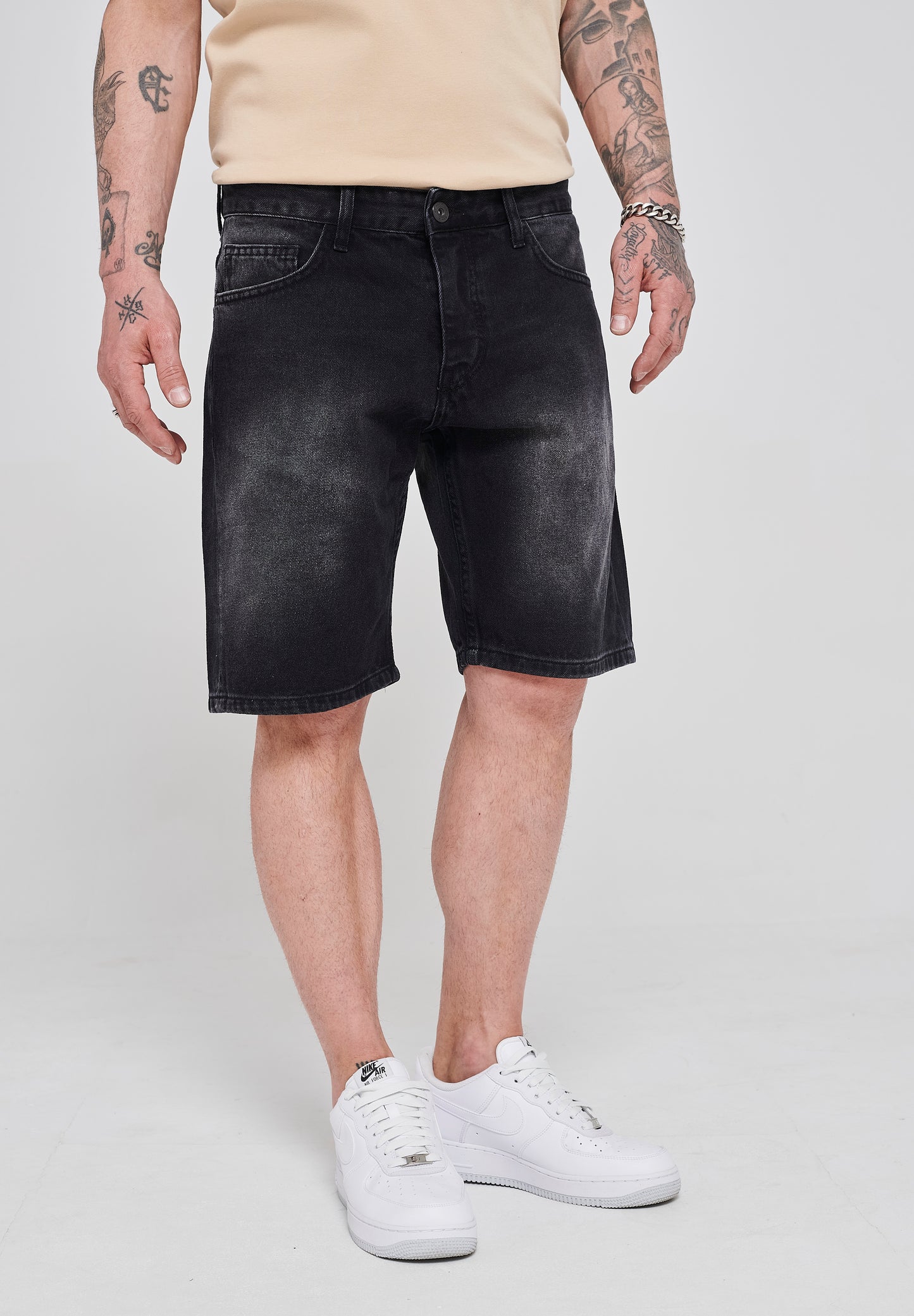 Basic Slim Fit Denim Shorts 2Y0118 Black